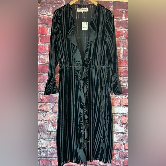 Free People Dolly Duster Velvet Ruffle Cardigan NWT - Picture 2 of 7